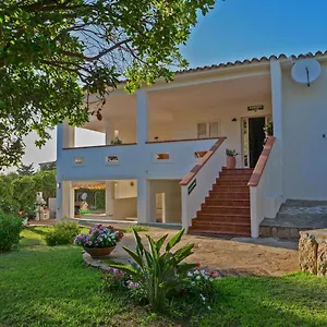 https://bb-la-quercia-budoni-tanaunella.in-sardinia.net